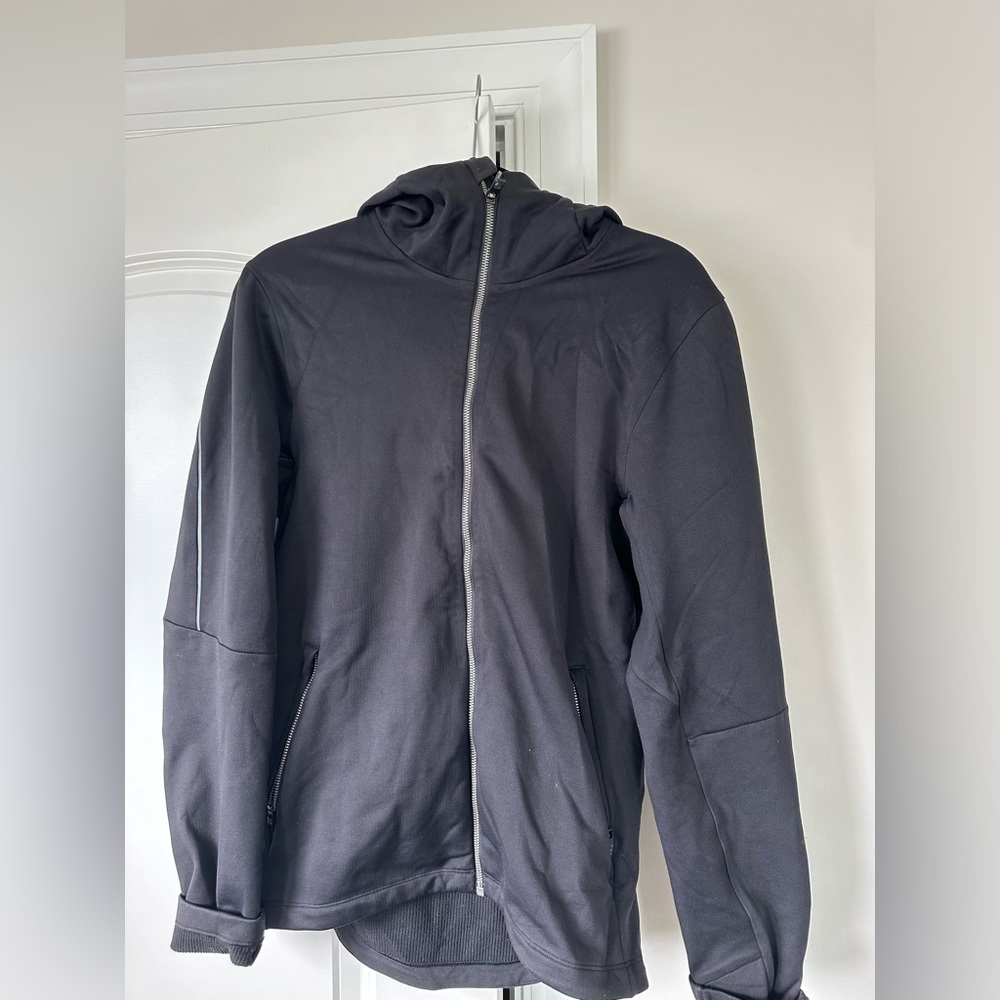 Men’s black lululemon full zip jacket